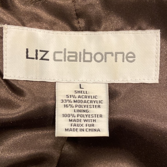 Liz Claiborne Brown Faux Fur Long Vest with Leather Belt sz L - Picture 7 of 7